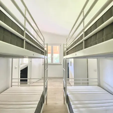 Domus Virginia * קוסטה ריי